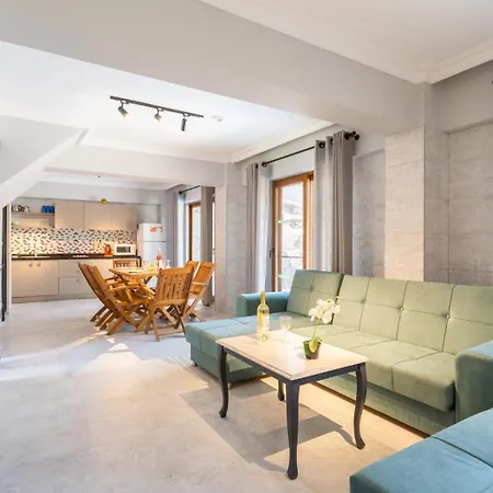 Emel Paradise 펜션 *