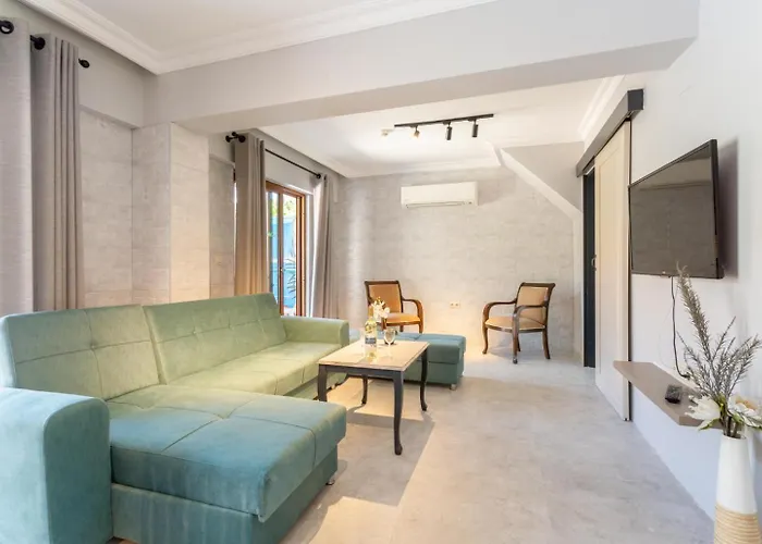 Emel Paradise Мугла