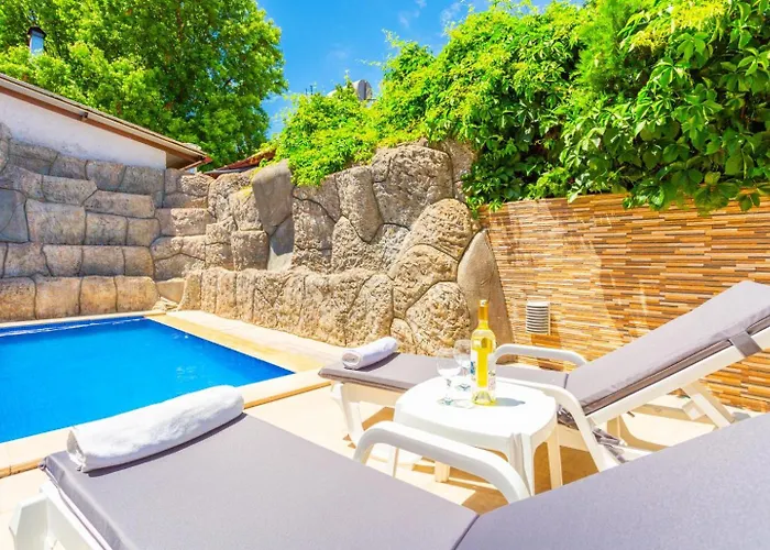 Dom wakacyjny Emel Paradise